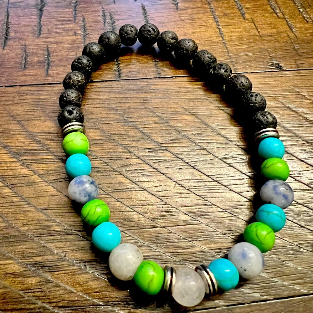💚💕🎉💖Elegant Multicolor Beaded Bracelet